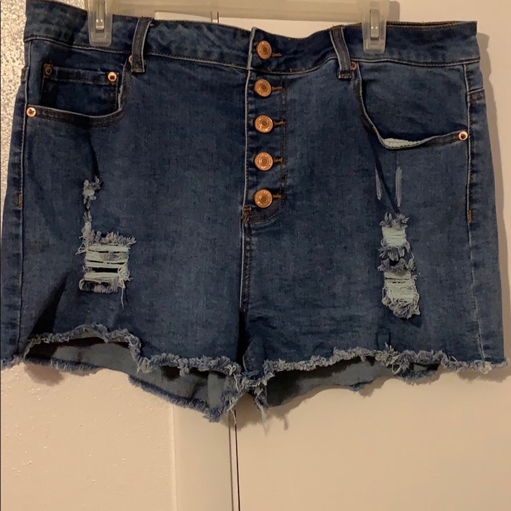 Forever 21 PLUS Destructed Jean Shorts